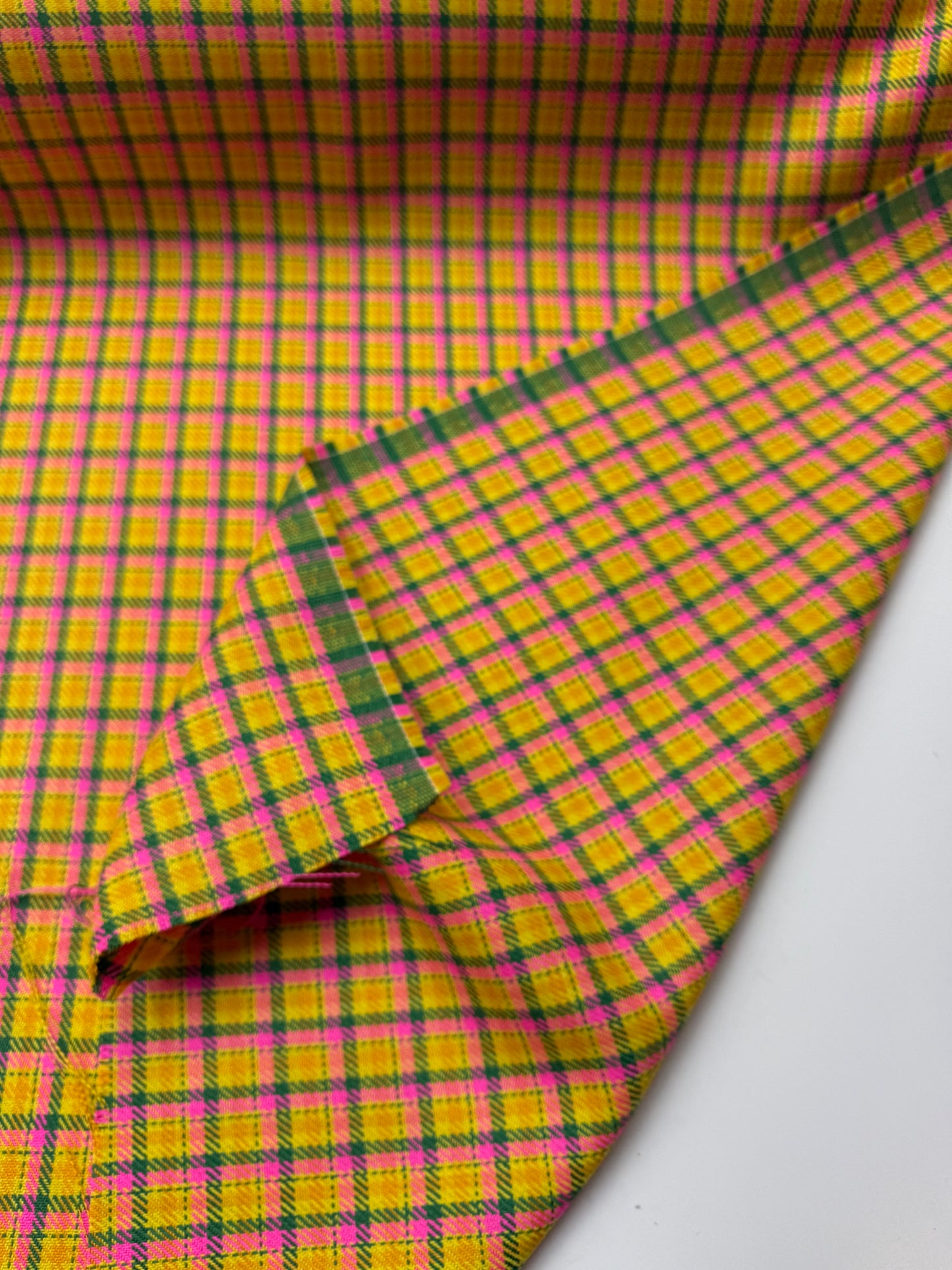 Wollen ruit in bright colors