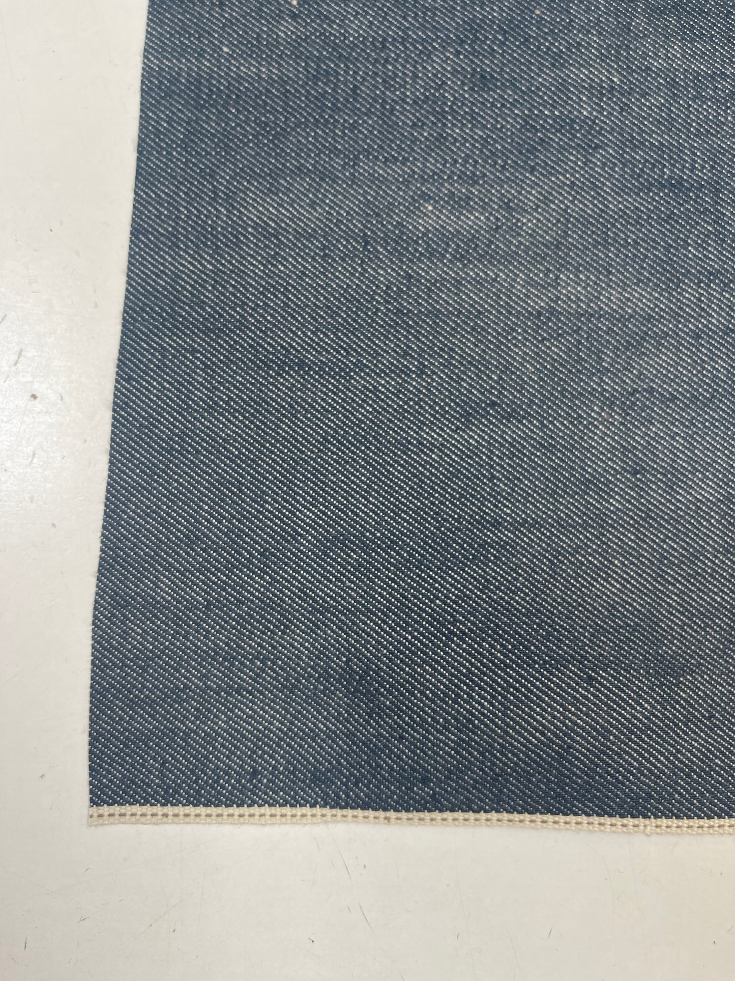 Japanse dry raw denim blue