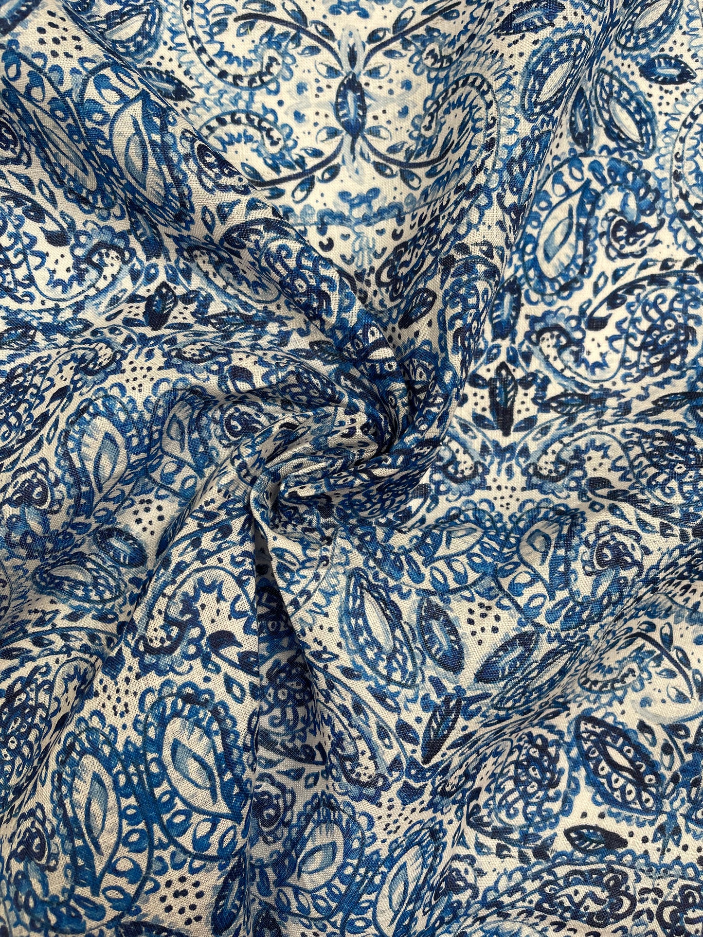 SS2024 linnen met digitale exclusieve print delfsblauw