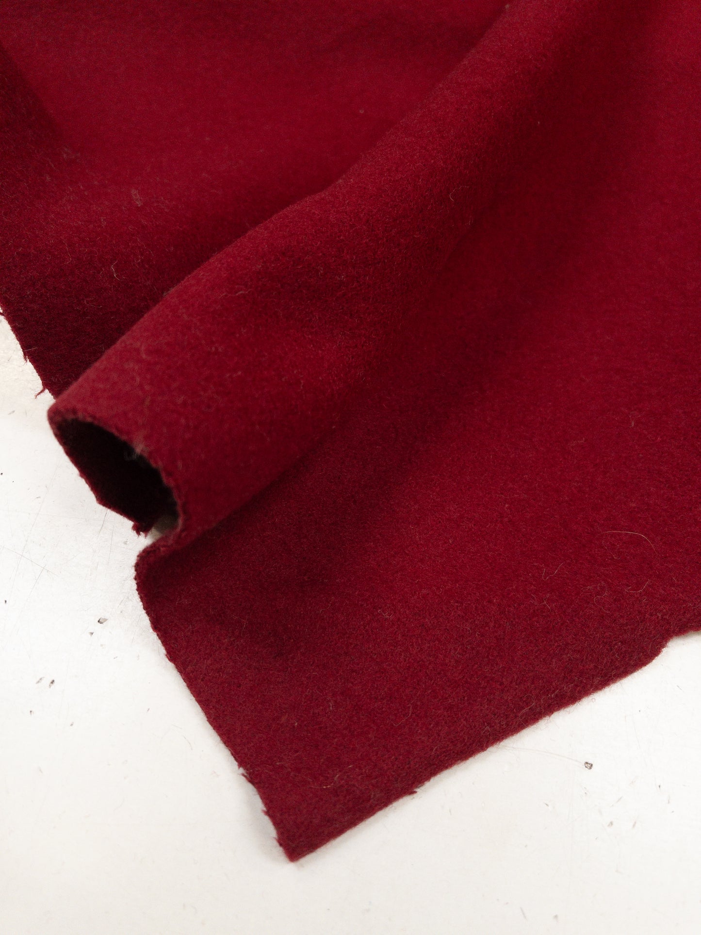 Woolen coat deep red W04