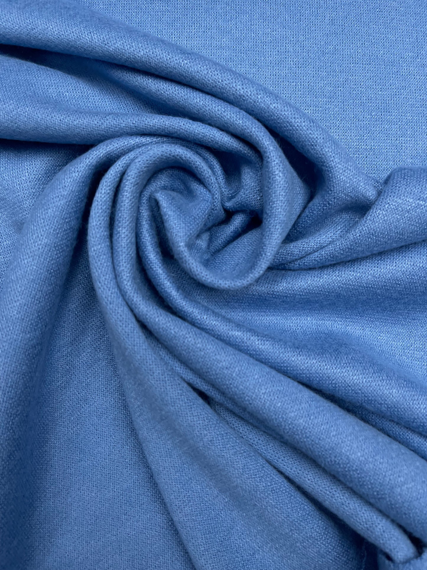 A/W 2024/2025 Breisel viscose blend medium dikte kleur sky blue