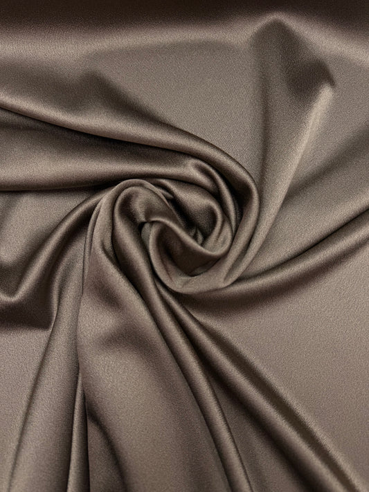 Crepe satijn Cady beige taupe