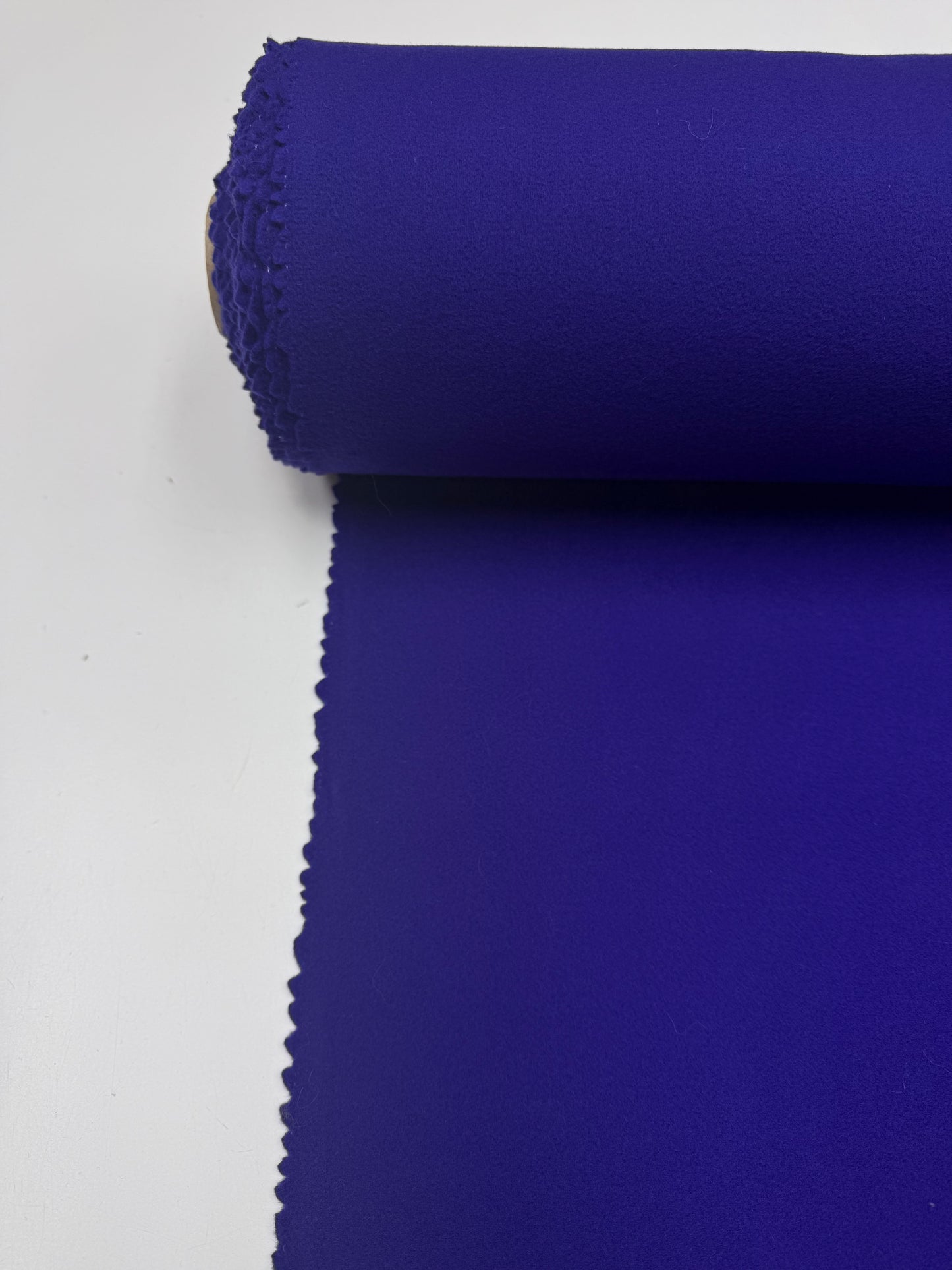 Paarse wollen mantel stof fleece optiek