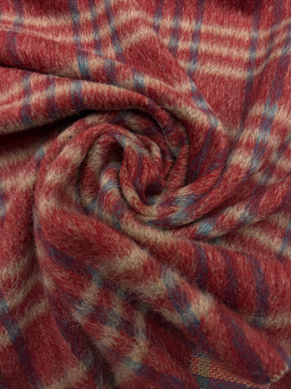 Wol mix furry ruit rood blauw.