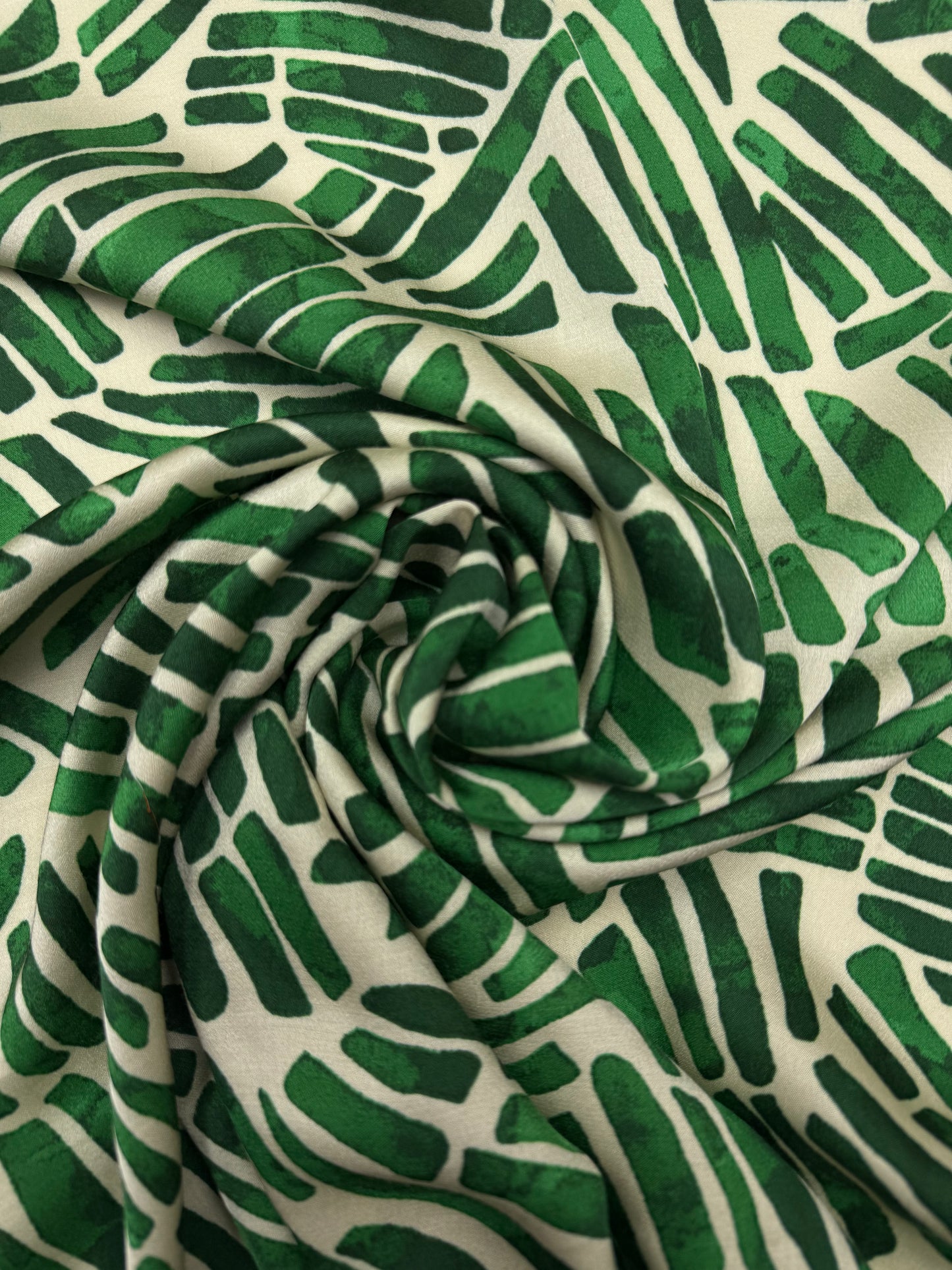 Viscose satijn abstract leaf.