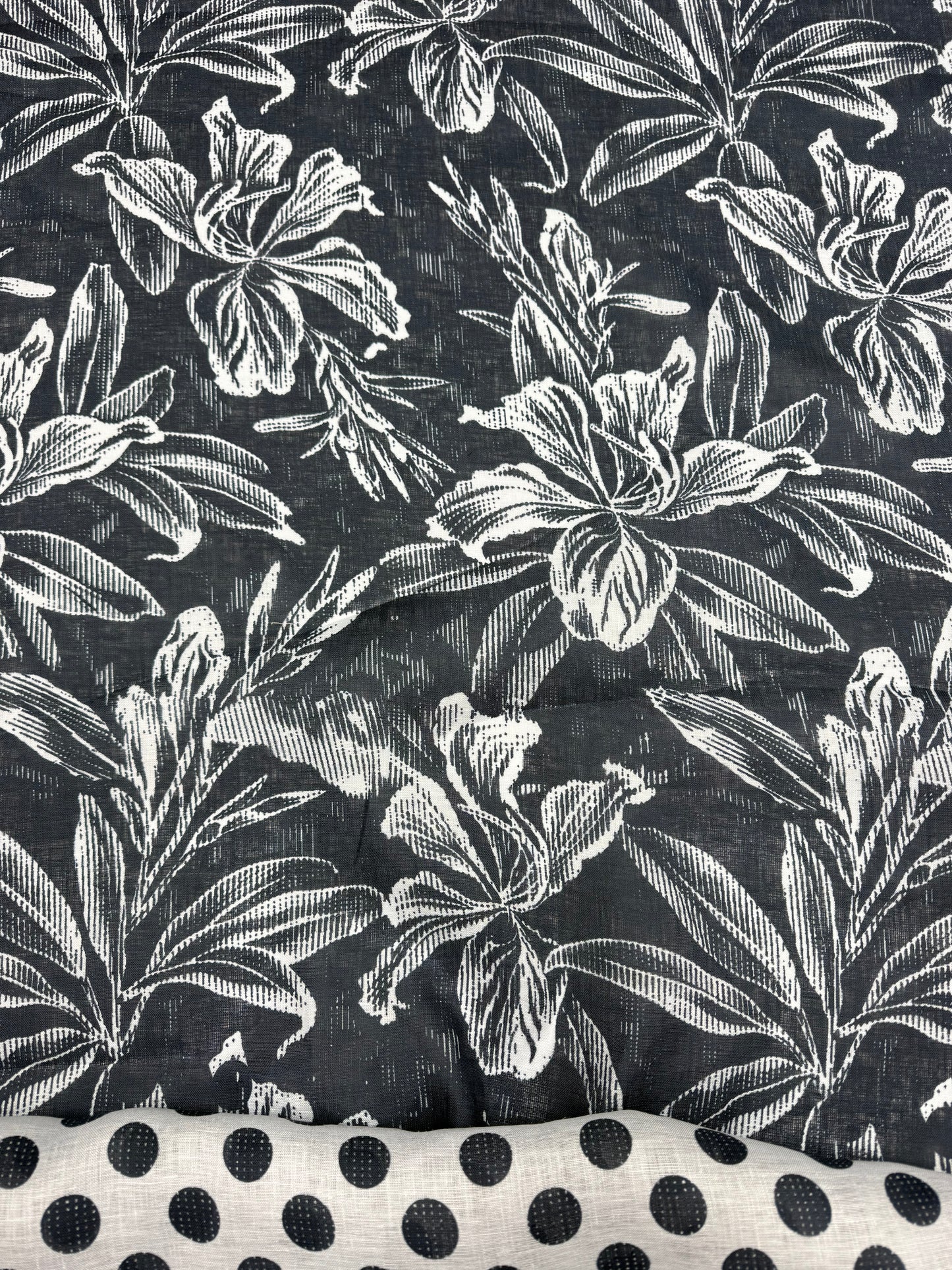 SS2026 linnen paneel bloemen en stippen