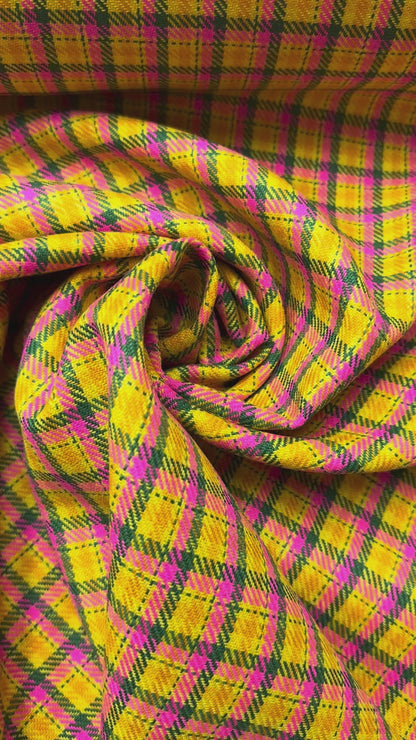 Wollen ruit in bright colors