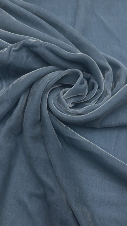 Zijden viscose velvet vergrijsd blauw