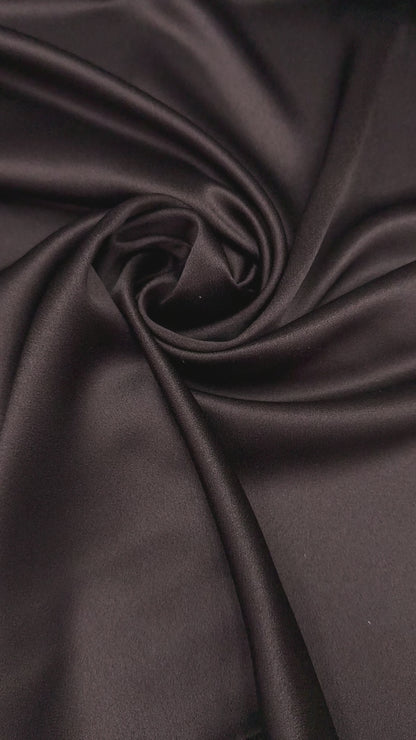 Crepe satijn Cady chocolade bruin