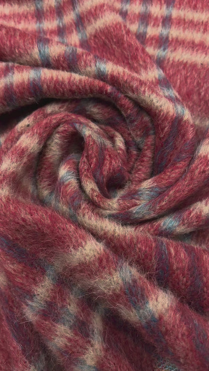 Wol mix furry ruit rood blauw.