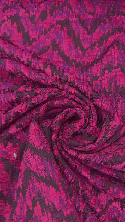 Jacquard zigzag cyclaam