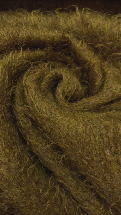 Faux Fur 100 % hairy wool in warm greens