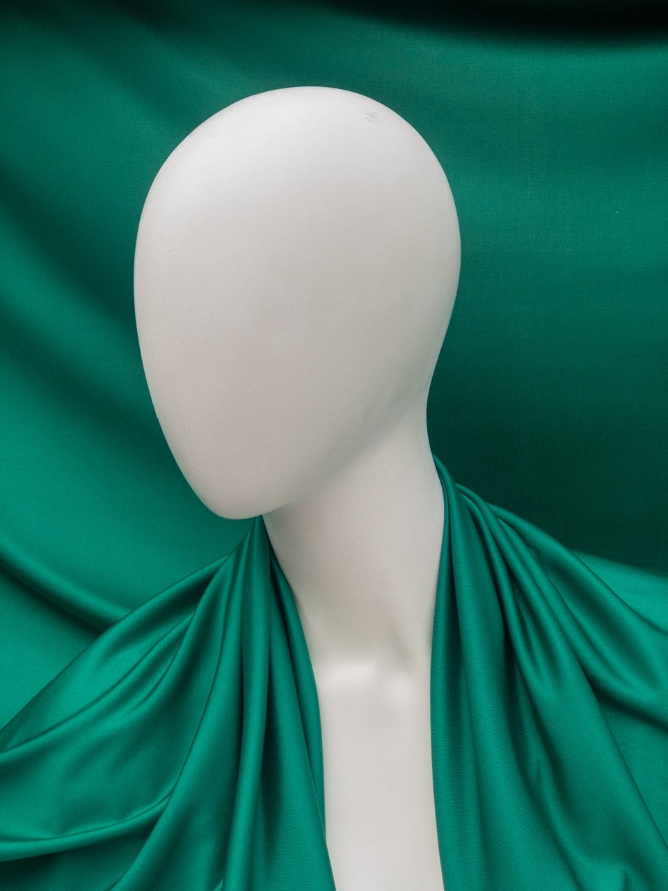 Silk jersey Emerald green